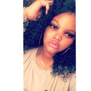 Meet your Posher, Nesha